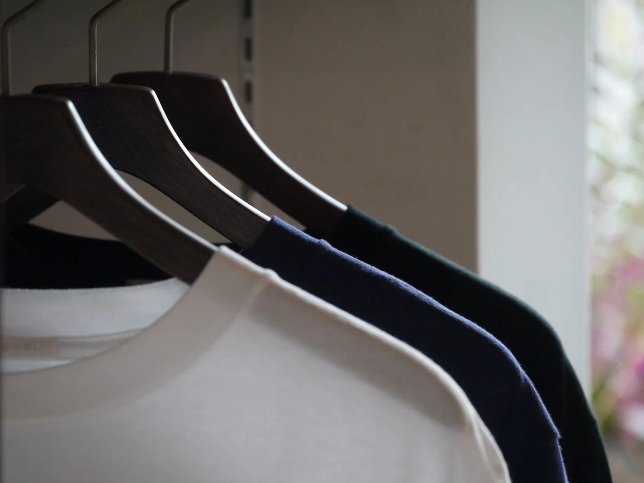 COMOLI URAKE SHORT SLEEVE CREW