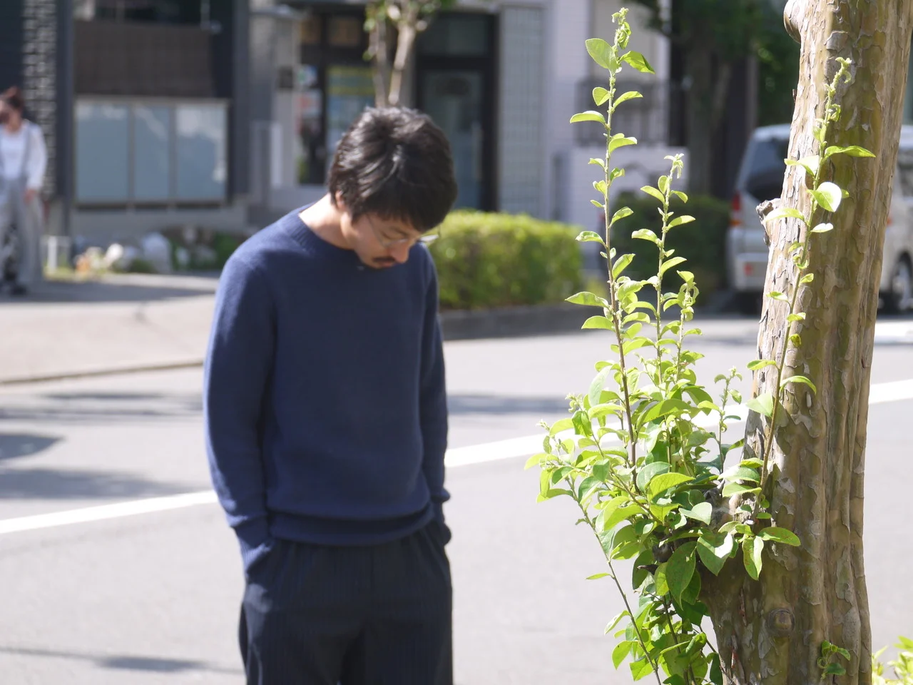 SUMMER KNIT × EASY SLACKS × EYEWEAR