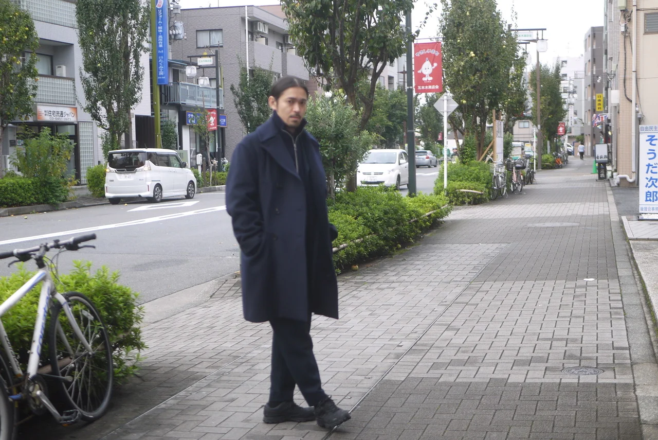 Choose 5 items to introduce by color #3