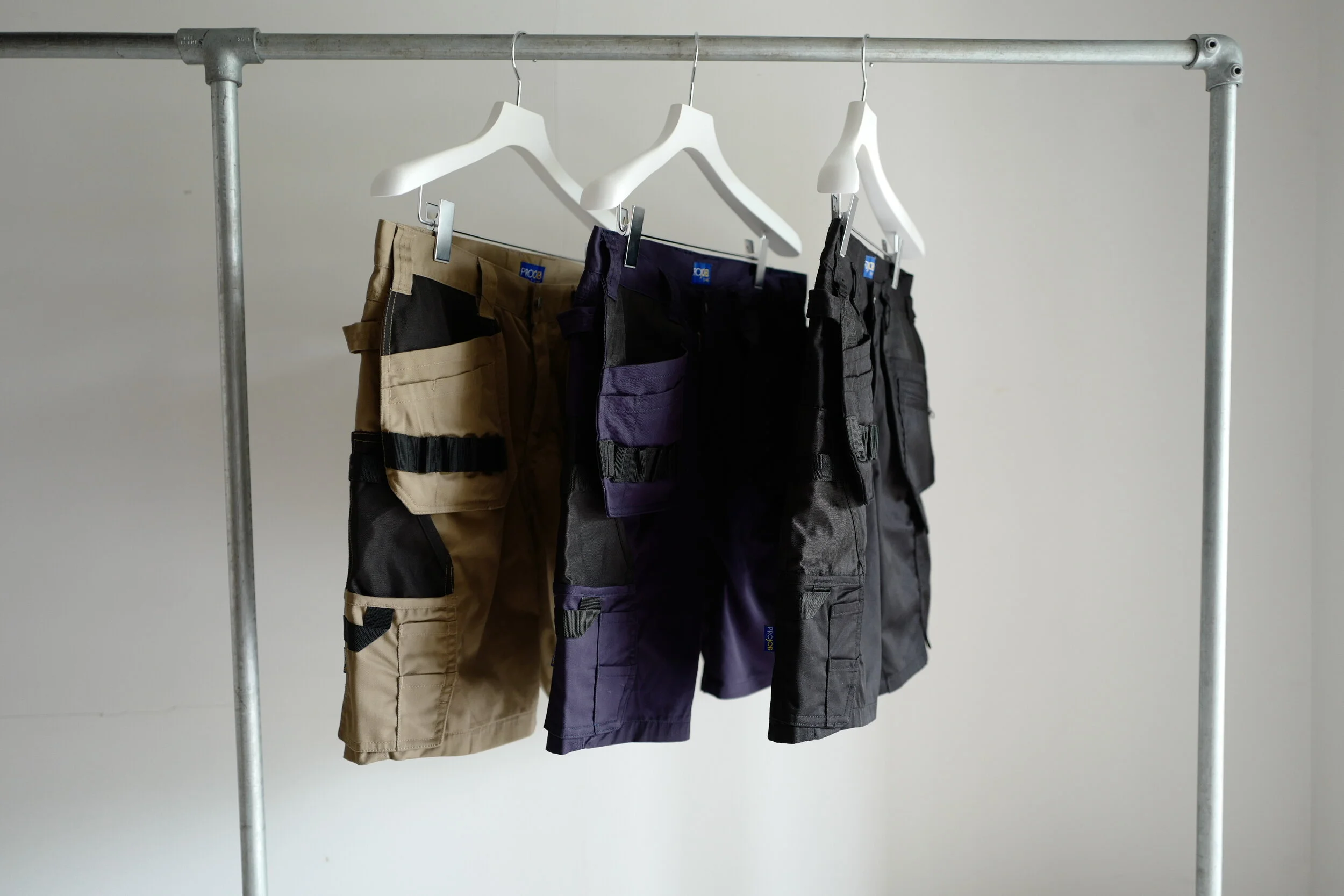 PROJOB MULTI-POCKET SHORTS 