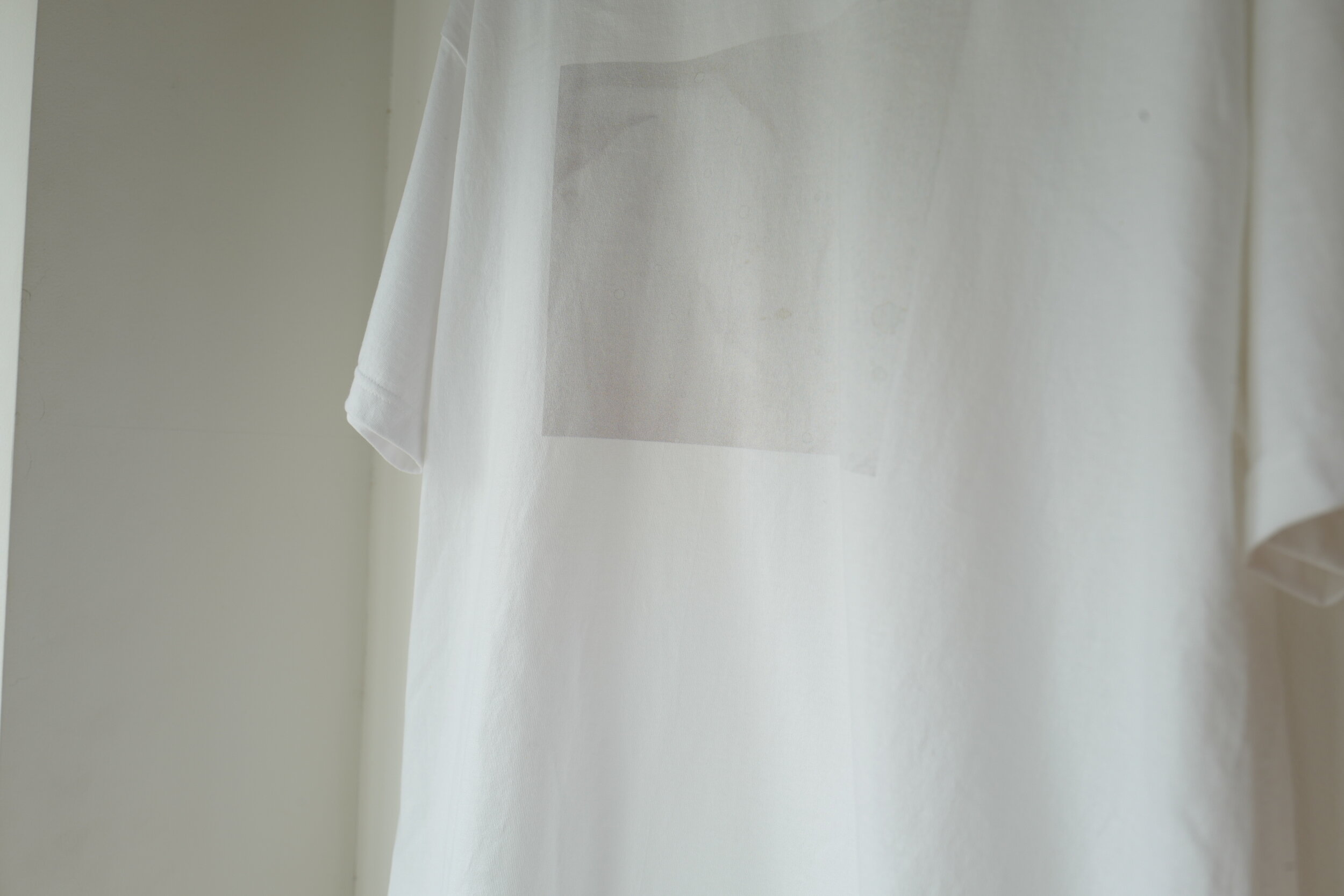 "白T" と "デニム"