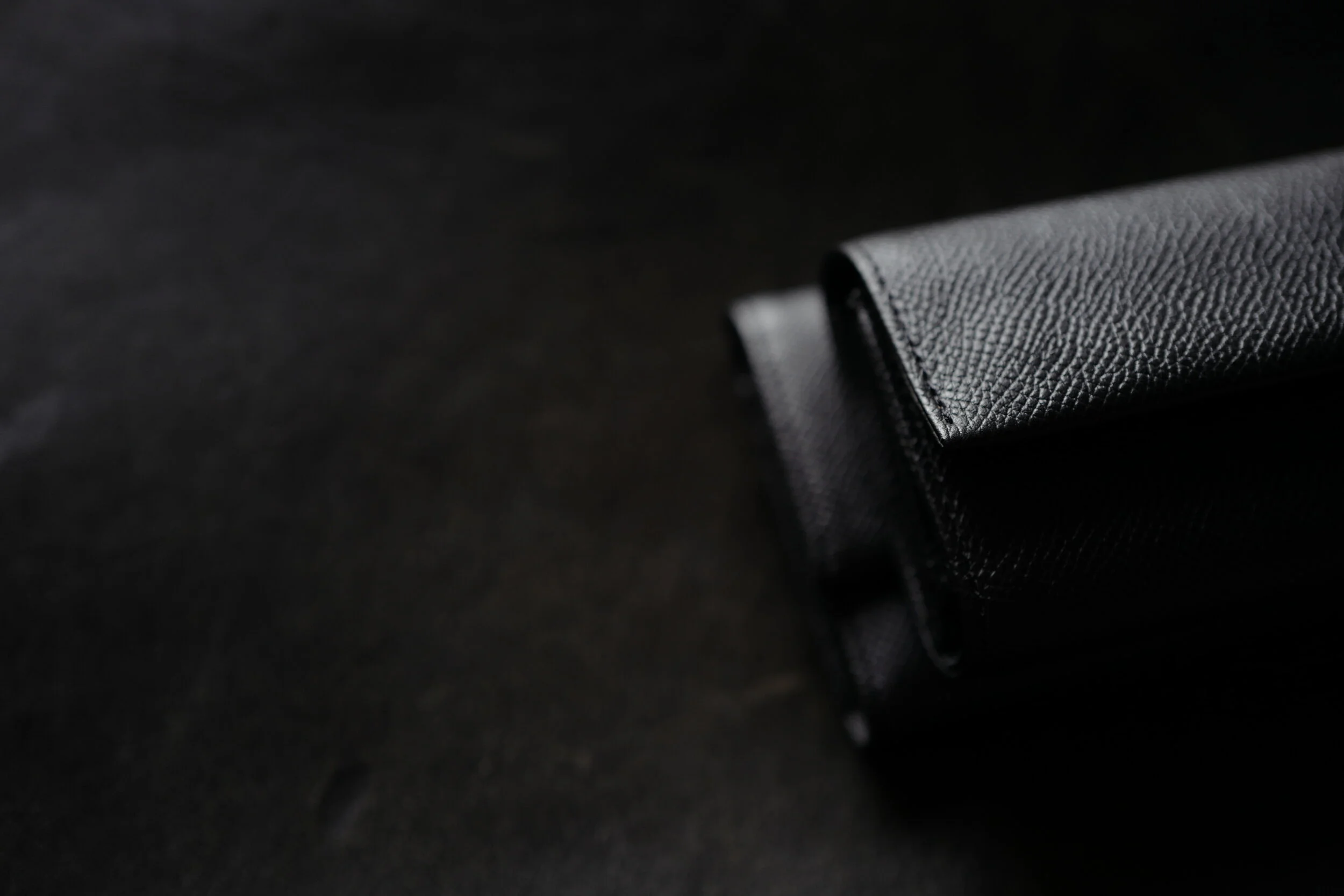ERA. "SO BLACK" TINY WALLET &amp; BUSINESS CARD CASE
