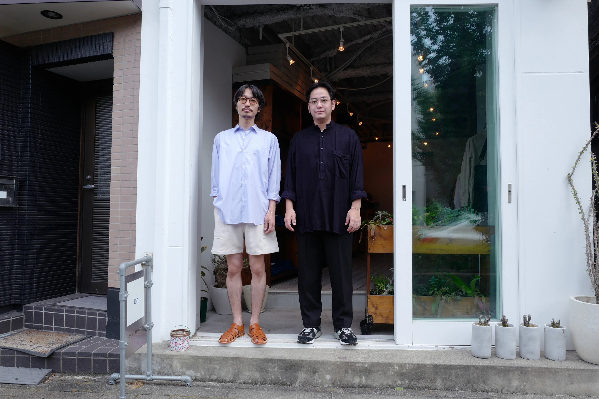 COMOLI ポプリン シャツ &amp; シルクネル プルオーバーシャツ