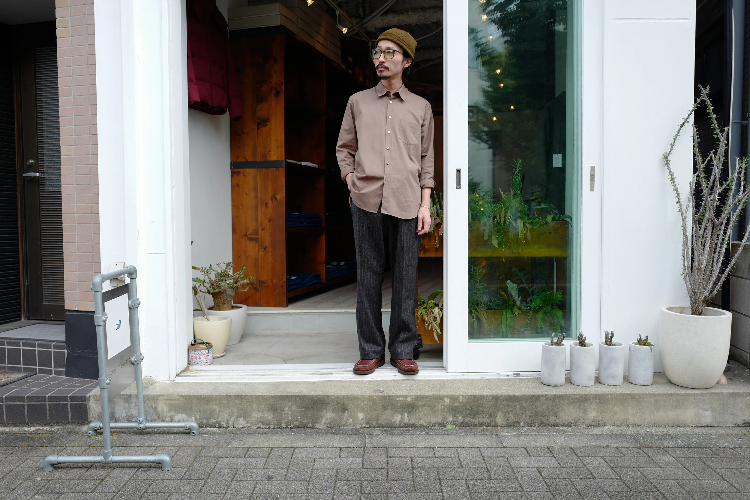 五本木シャツスタイル #岡本