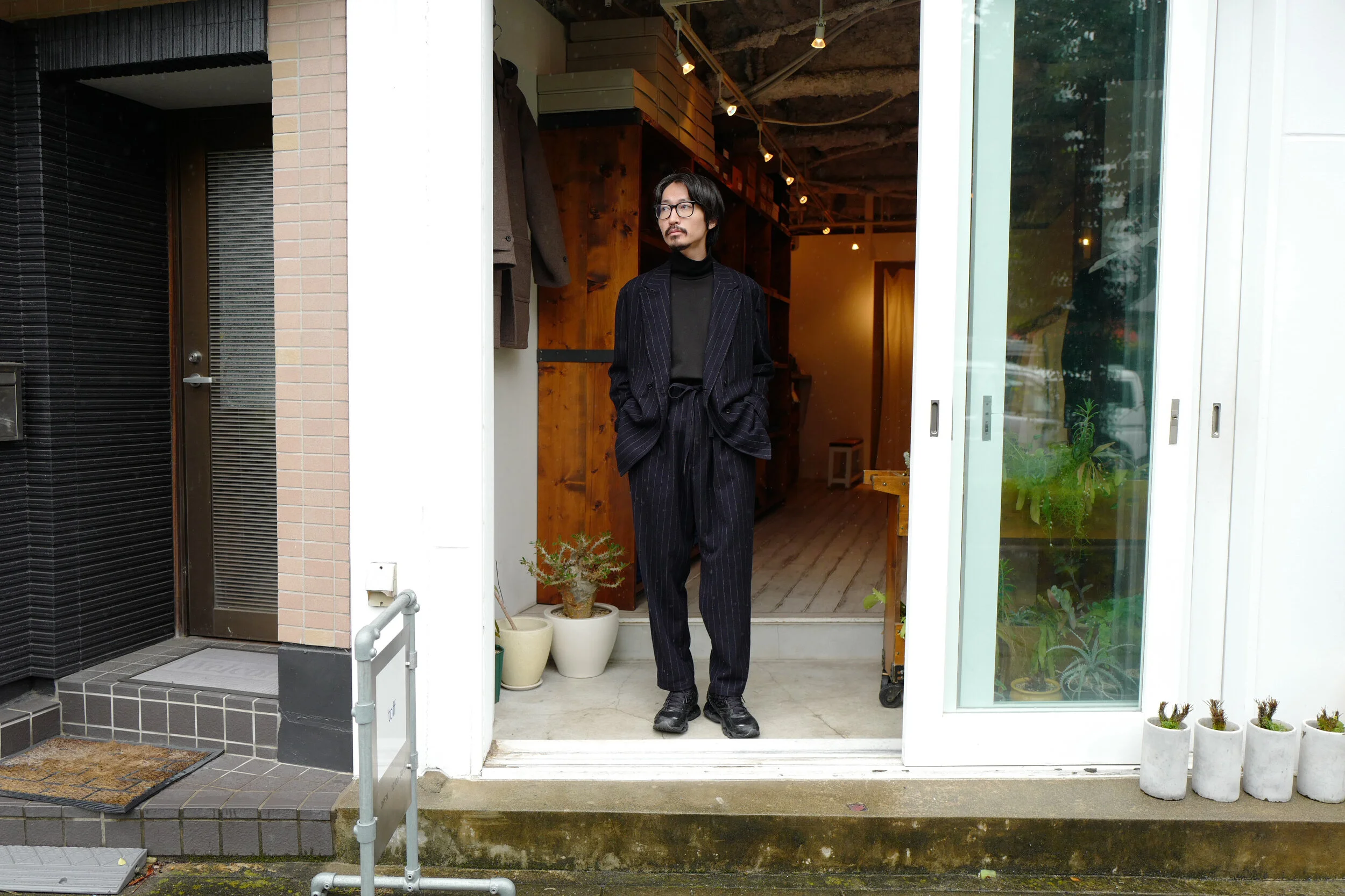 COMOLI 強縮ウール ダブルジャケット &amp; テーパードパンツ