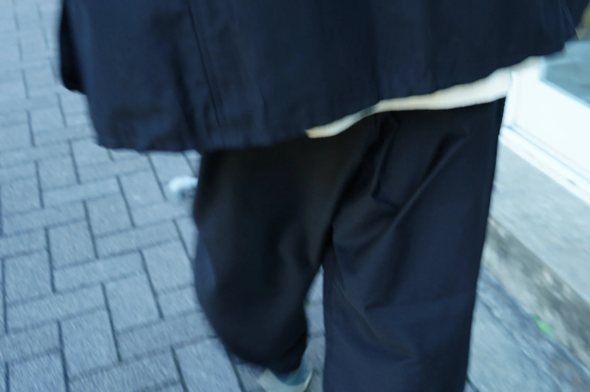 COMOLIのコットンサテン 