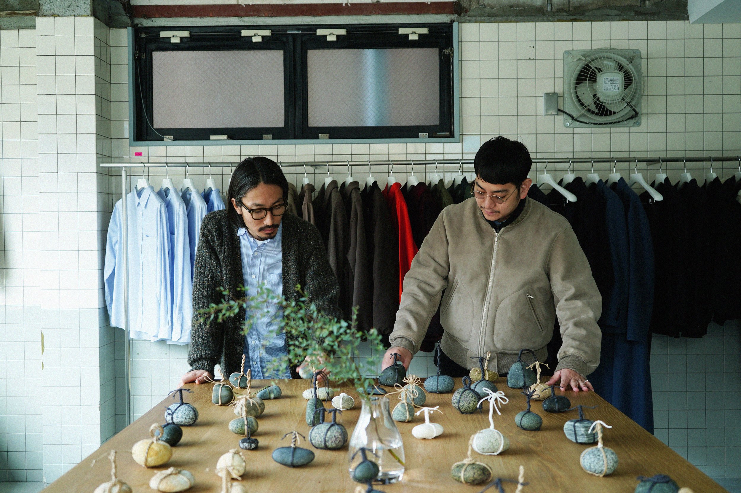 ishimusubishi / イシムスビシ / 石結び師 　今日から