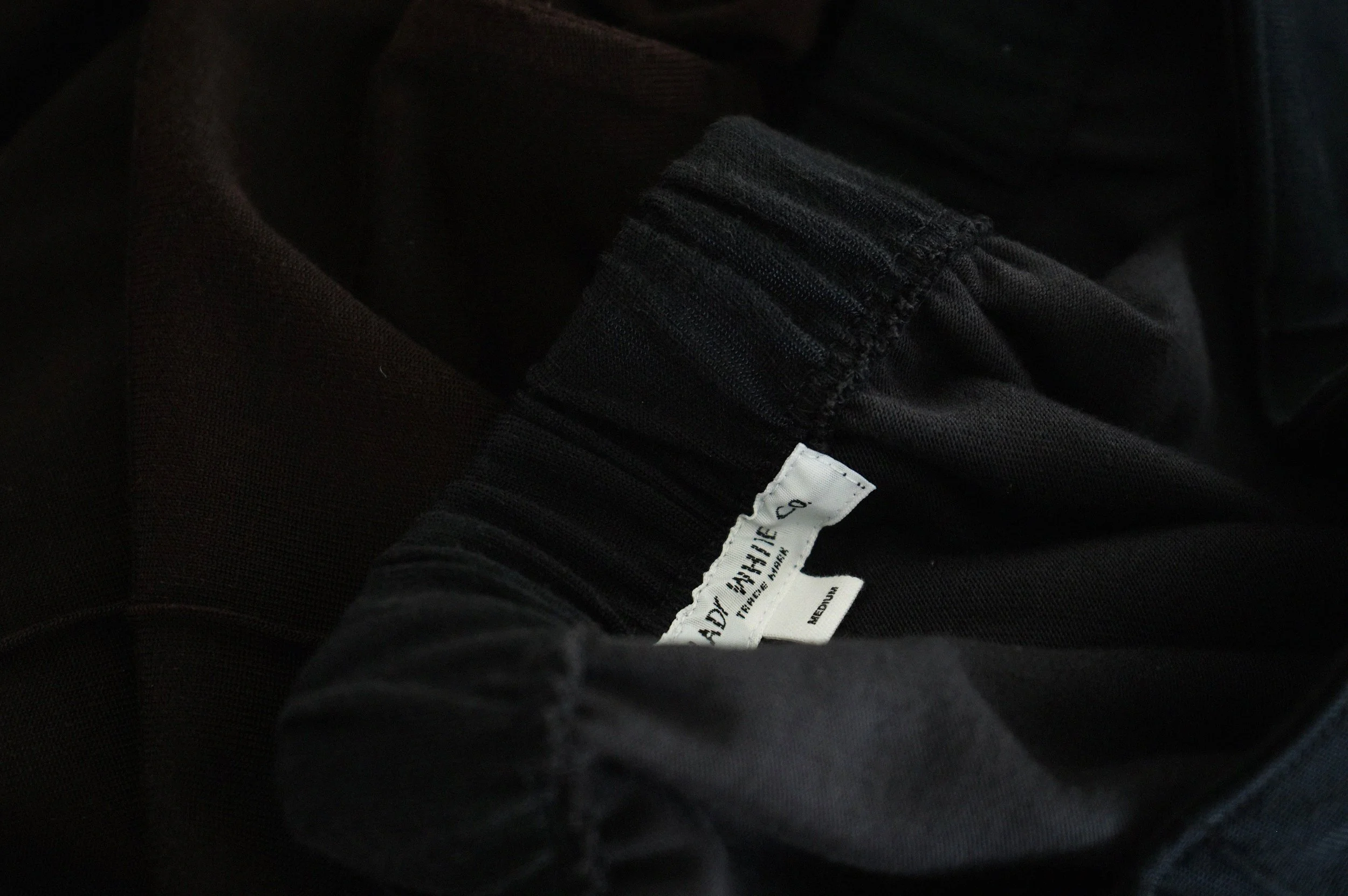 バンドパンツの穿き方