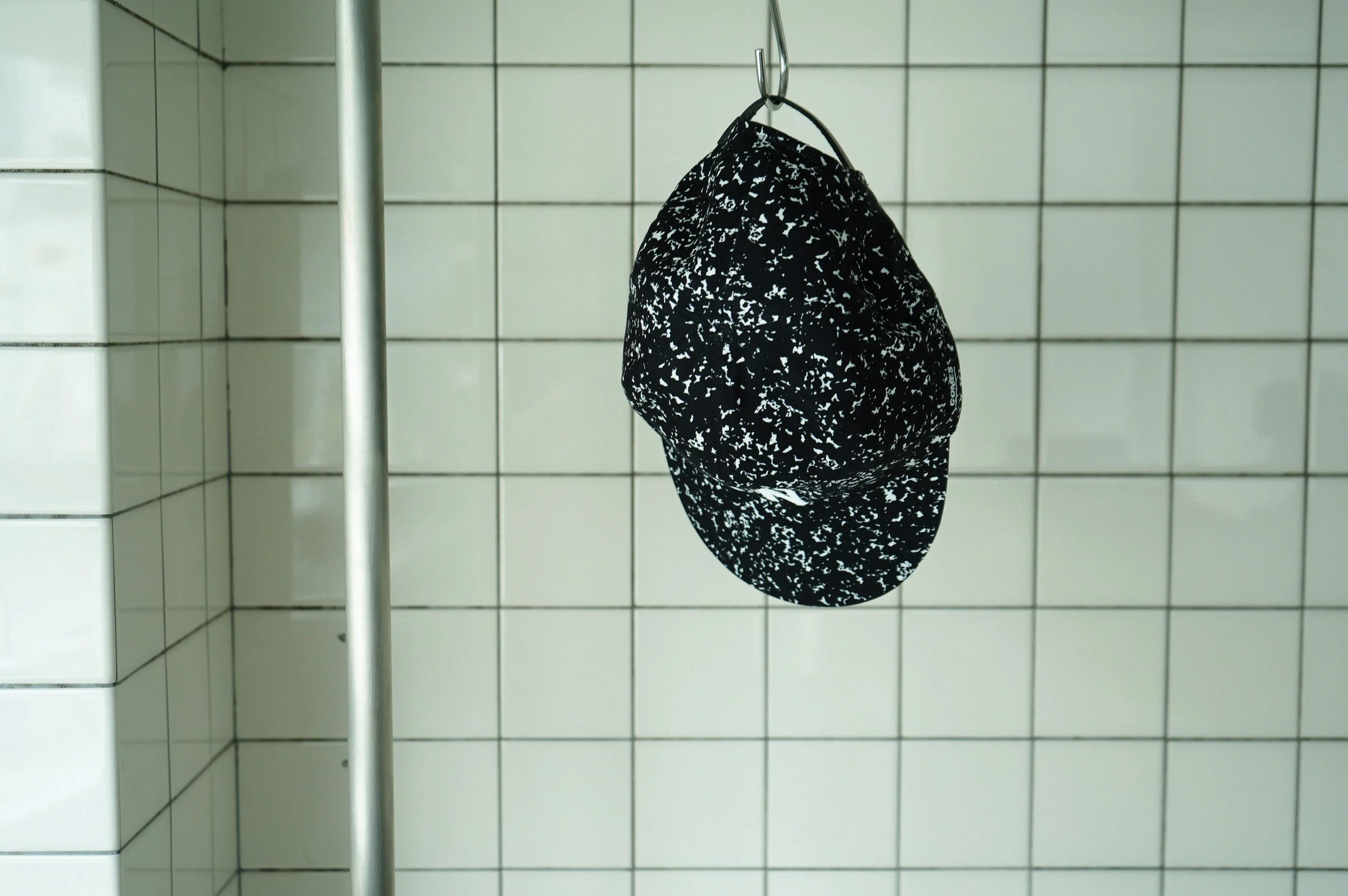 なんだこのキャップは…