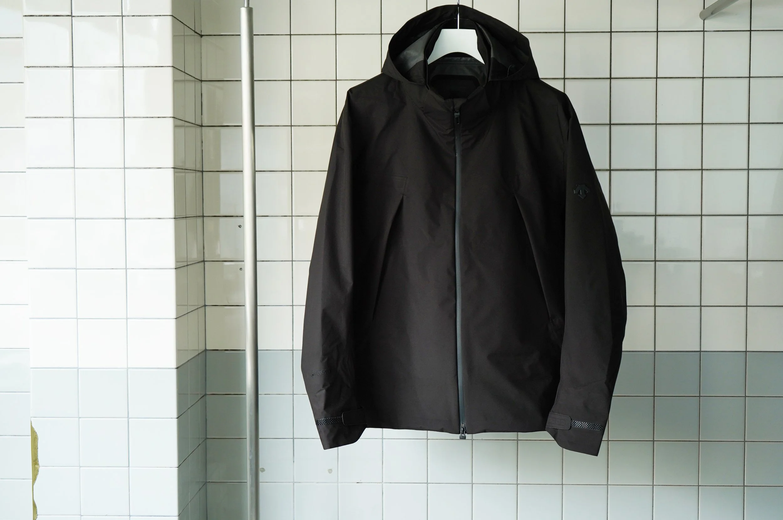 GORE-TEX PACLITE ACTIVE SHELL JACKET