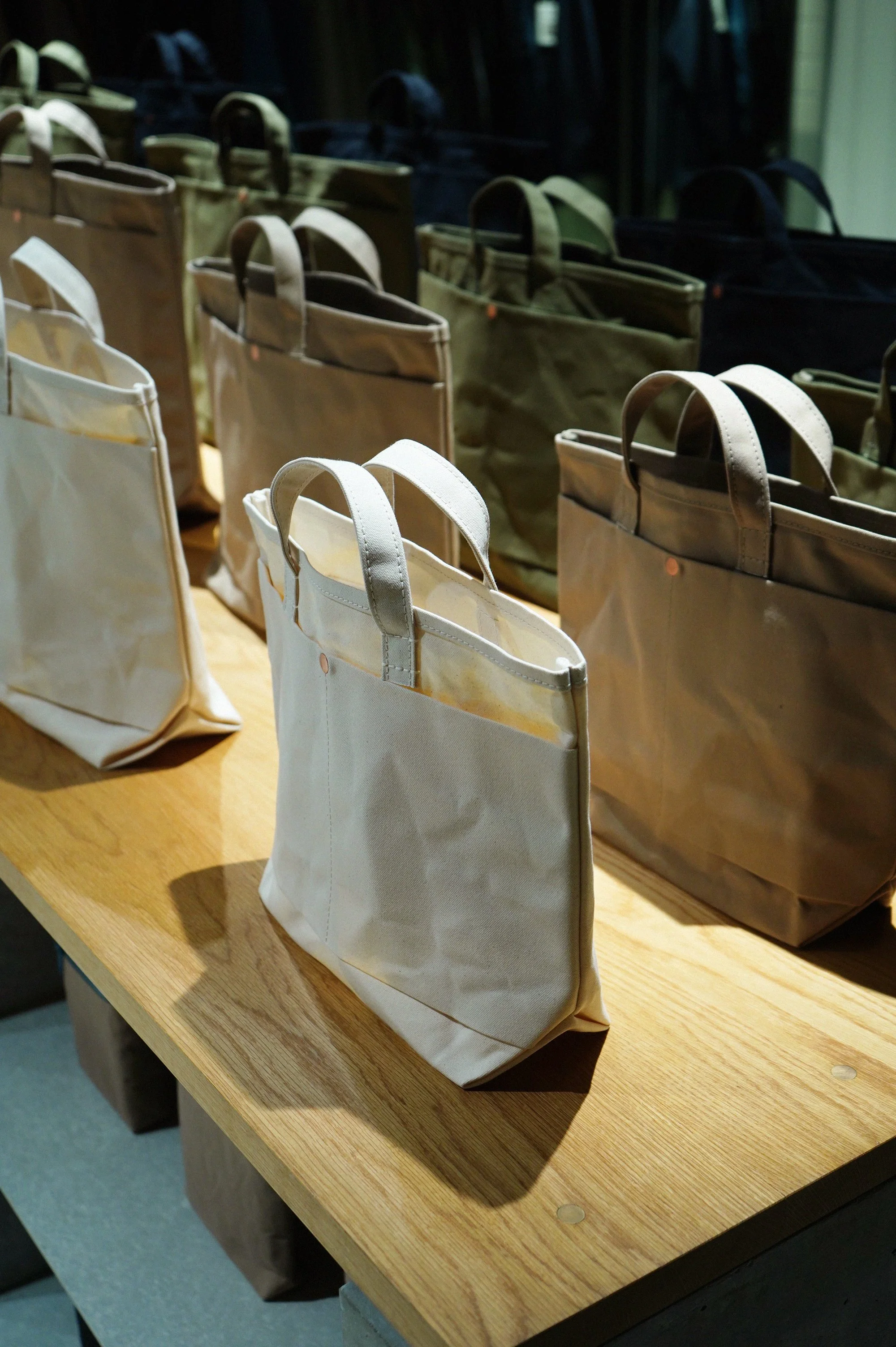  This is a(n)  - Case #02 [order exhibition 09] -