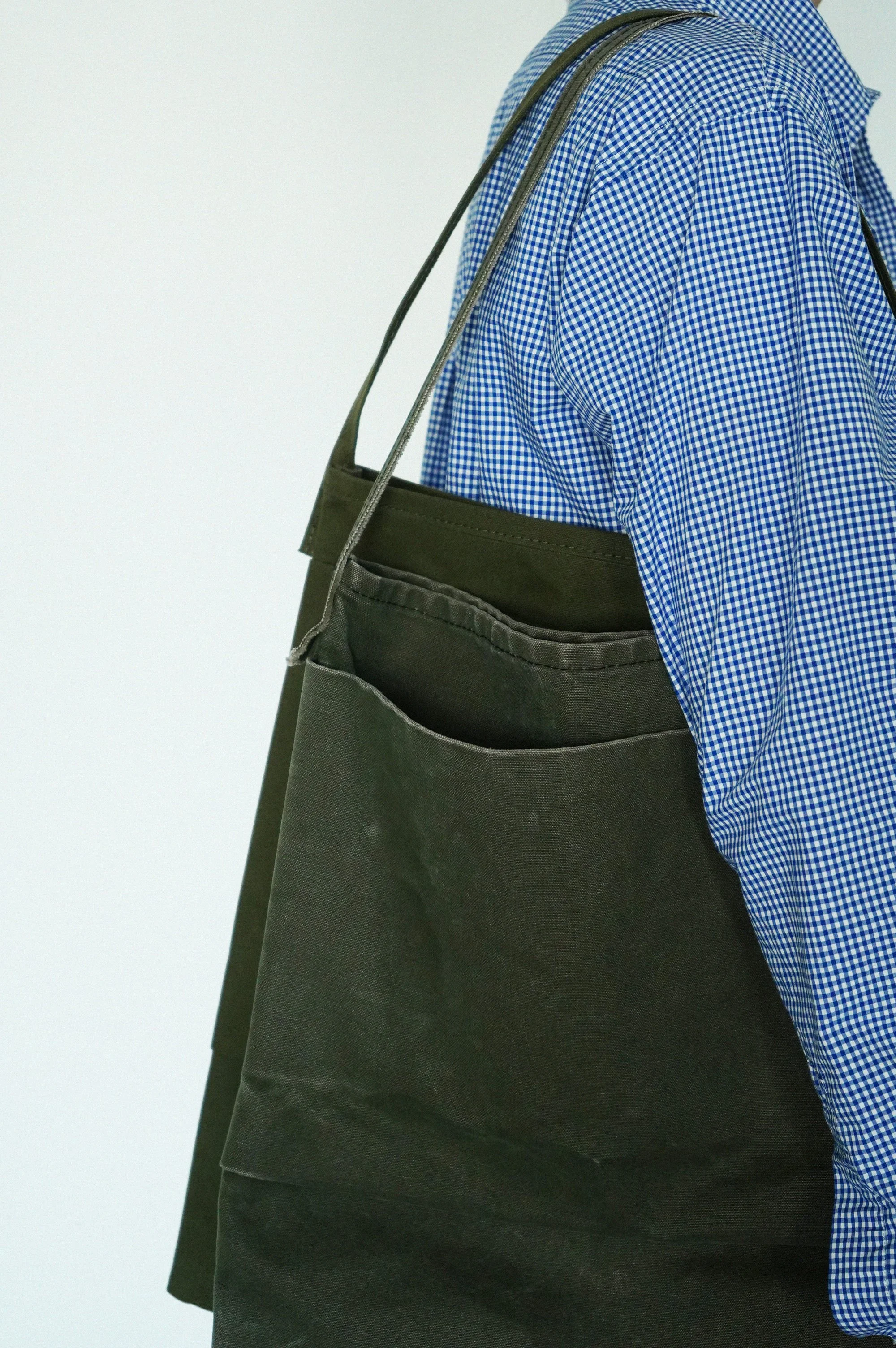 This is a(n) - Case #02 [order exhibition 09] - Base Mil Flat