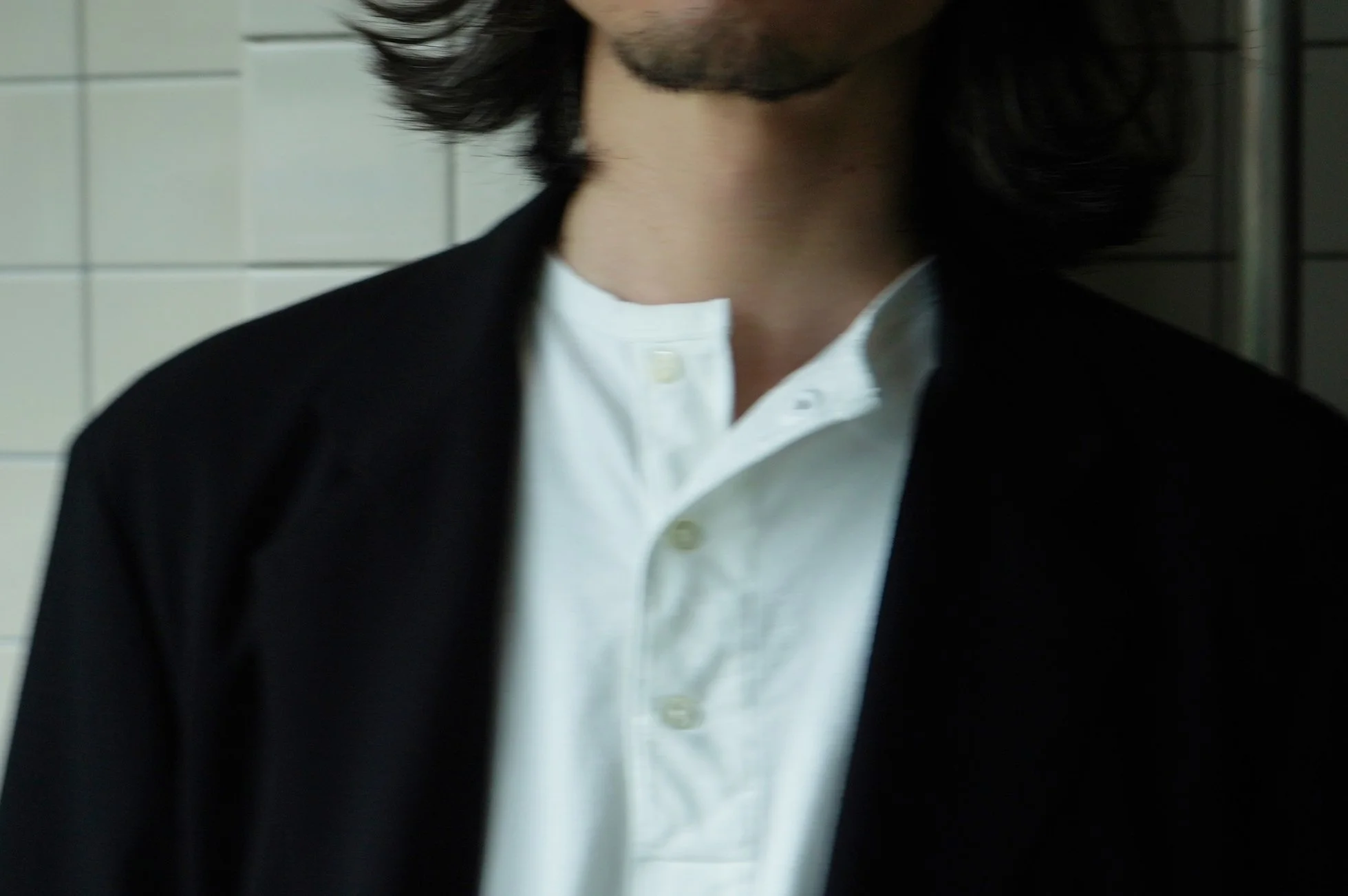 ヘンリーネックとジャケット