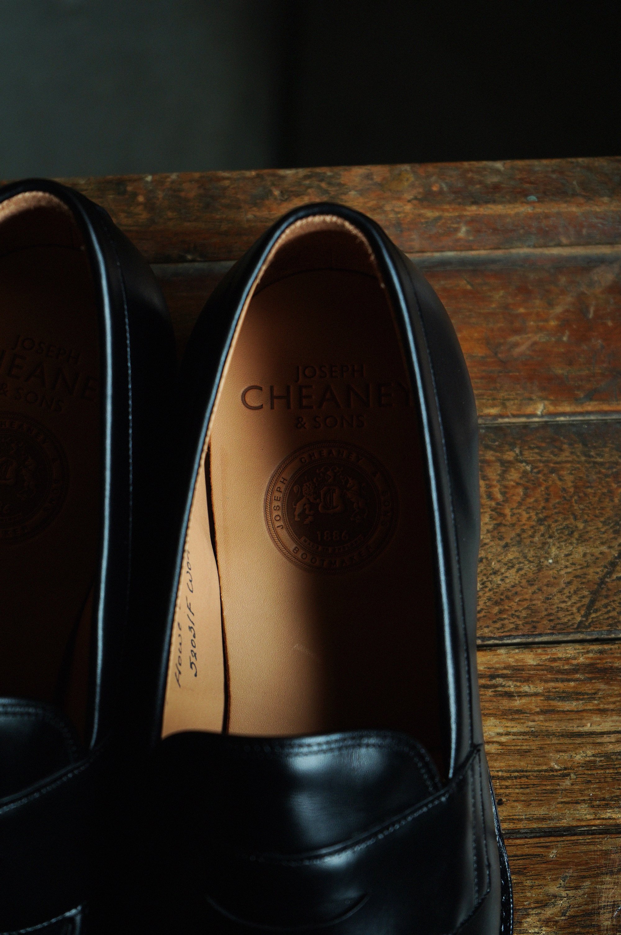 JOSEPH CHEANEY × TF "Coin Loafer" その2