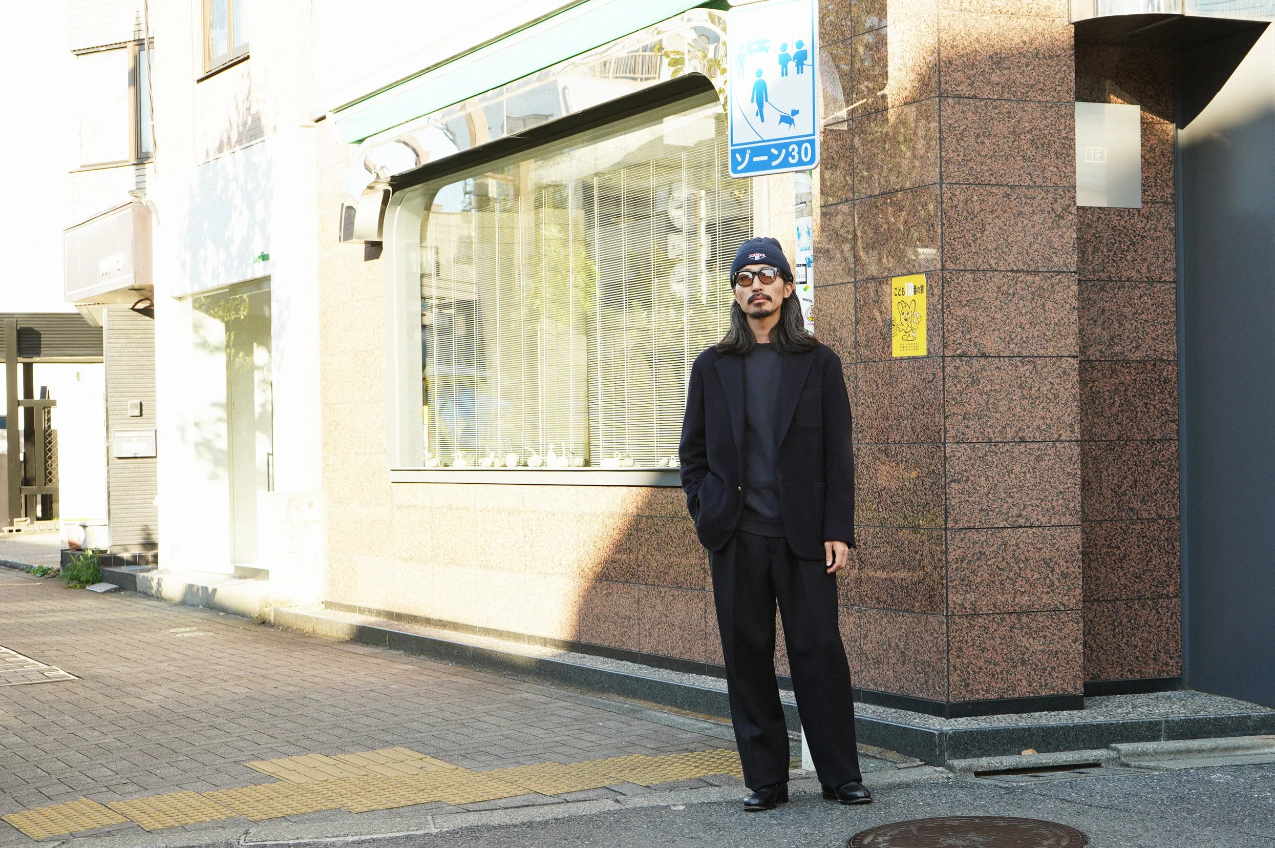 COMOLI カシミヤ ネイビーブレザー — TF Blog