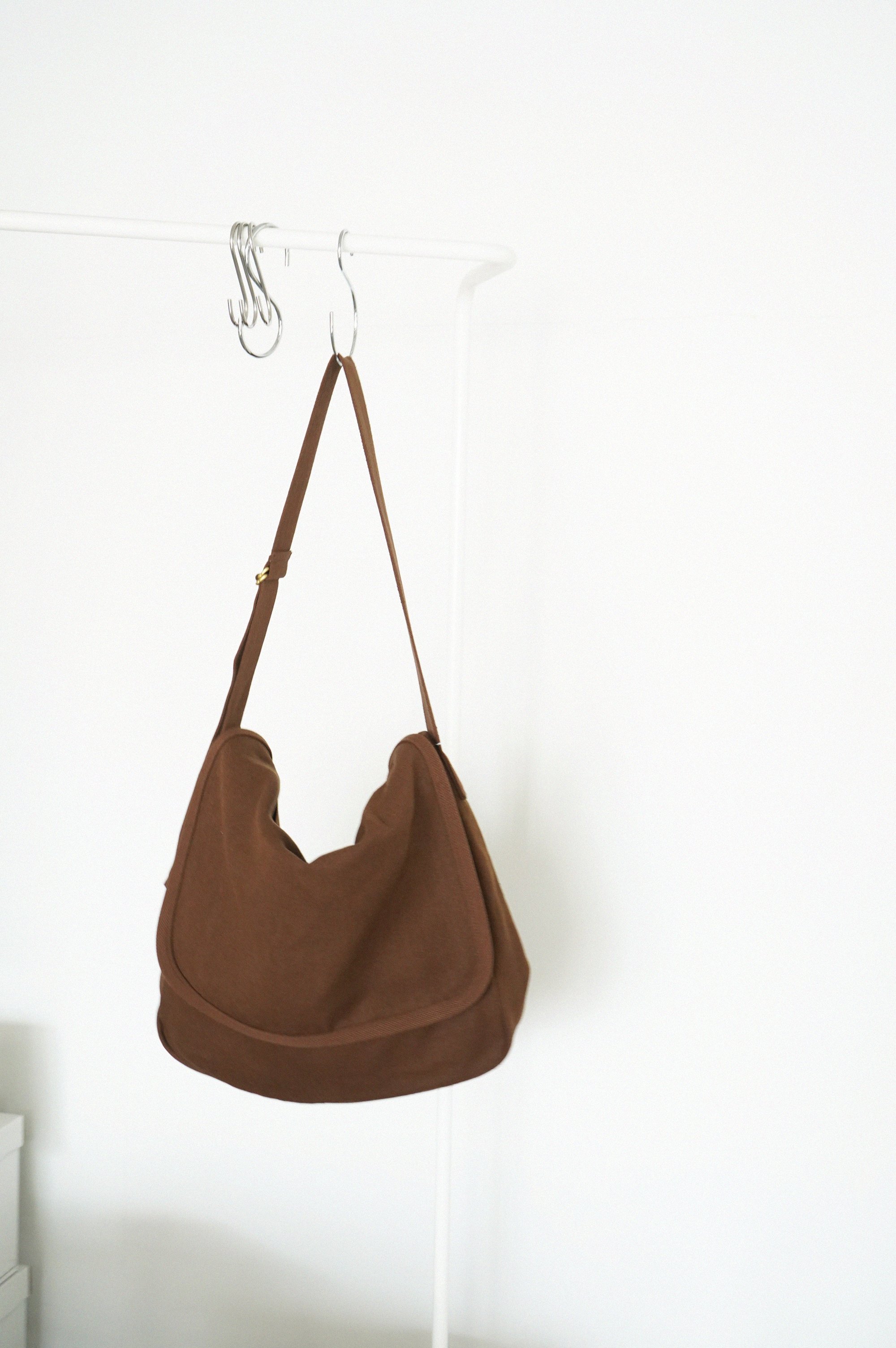 COMOLI ヘンプダック ショルダーバッグ — TF Blog