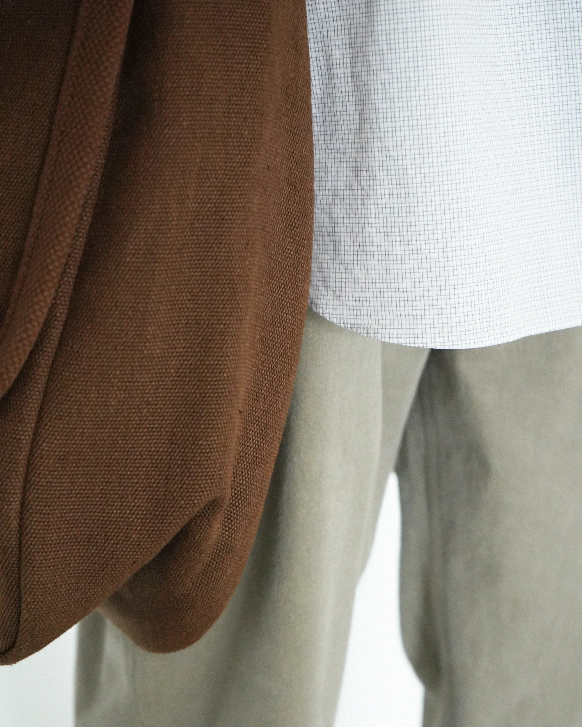 COMOLI ヘンプダック ショルダーバッグ