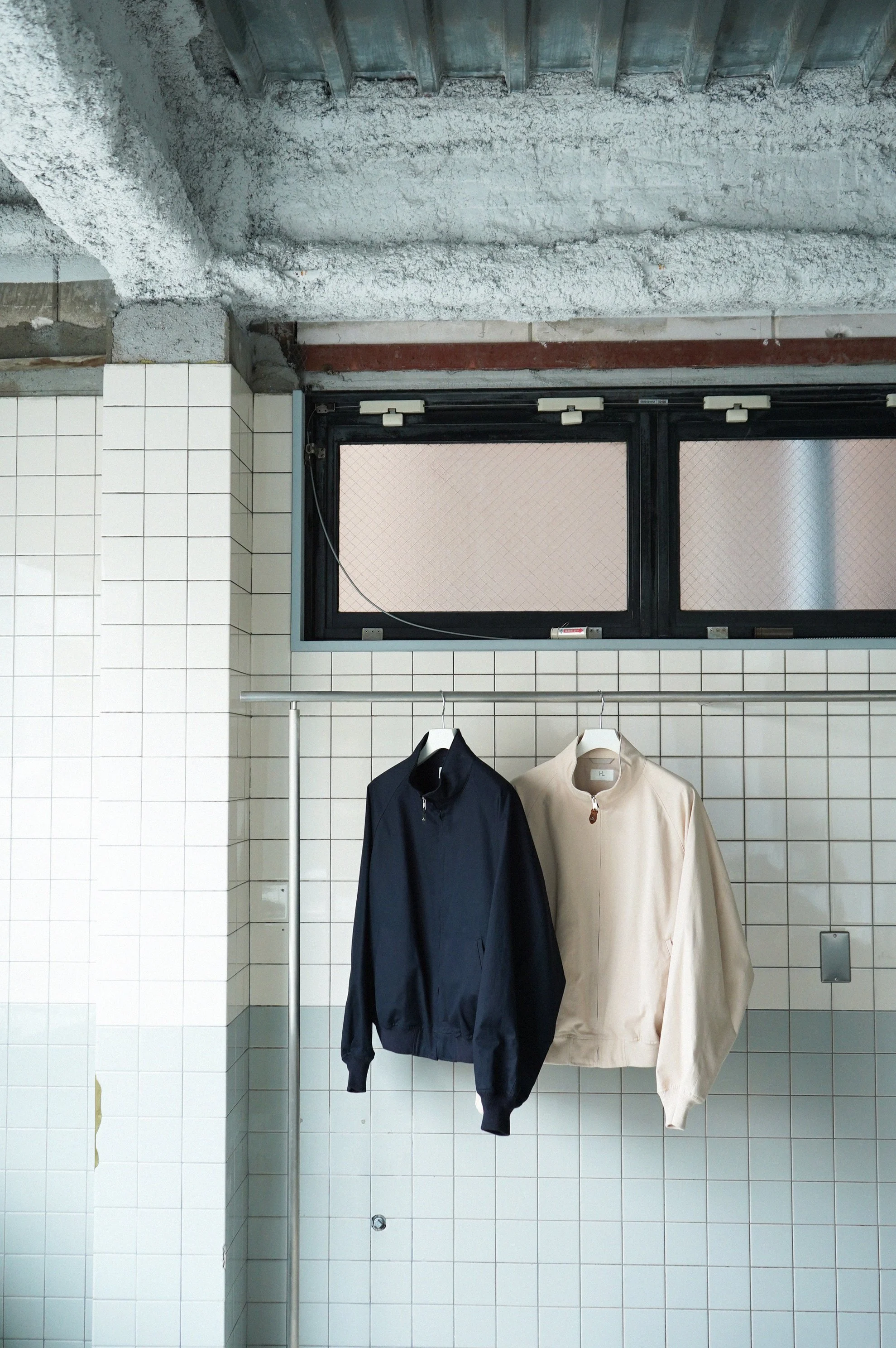 「週末」には「週末ジャケット」を