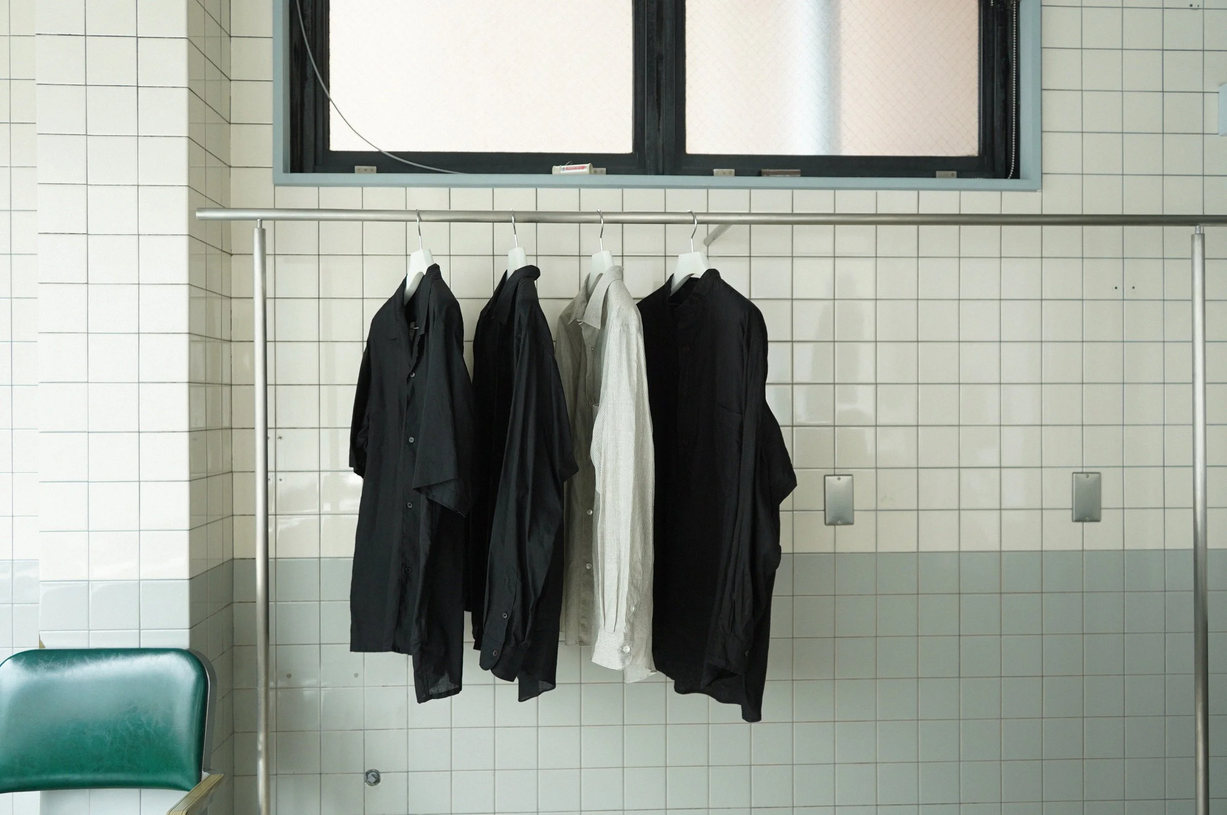 今日はTシャツじゃなくてシャツです。