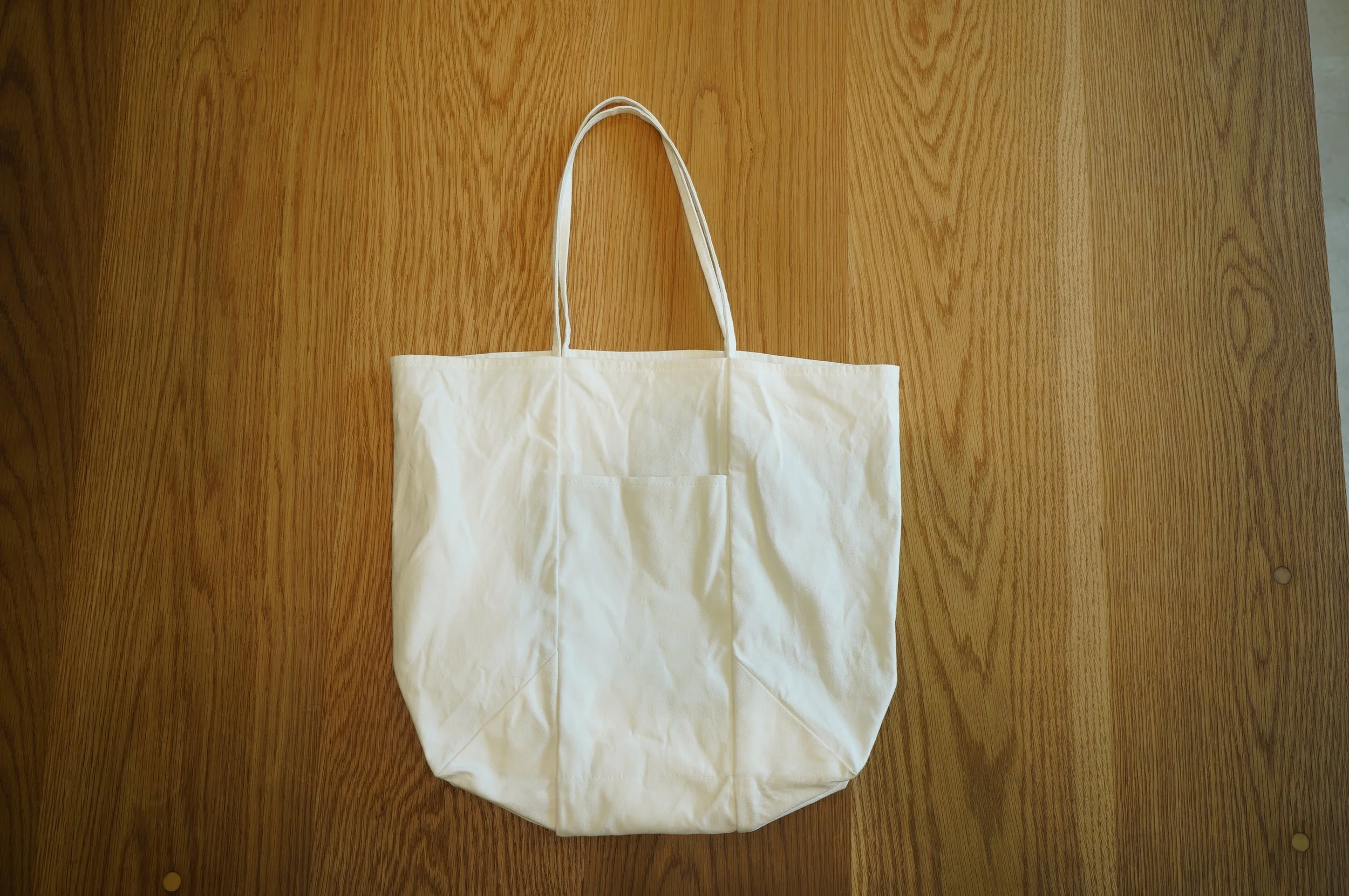 クセになるトートバッグ