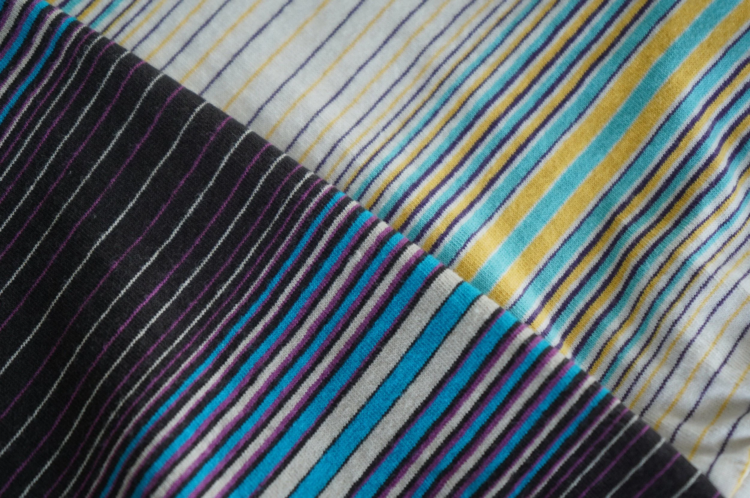 UNUSEDのボーダーTee