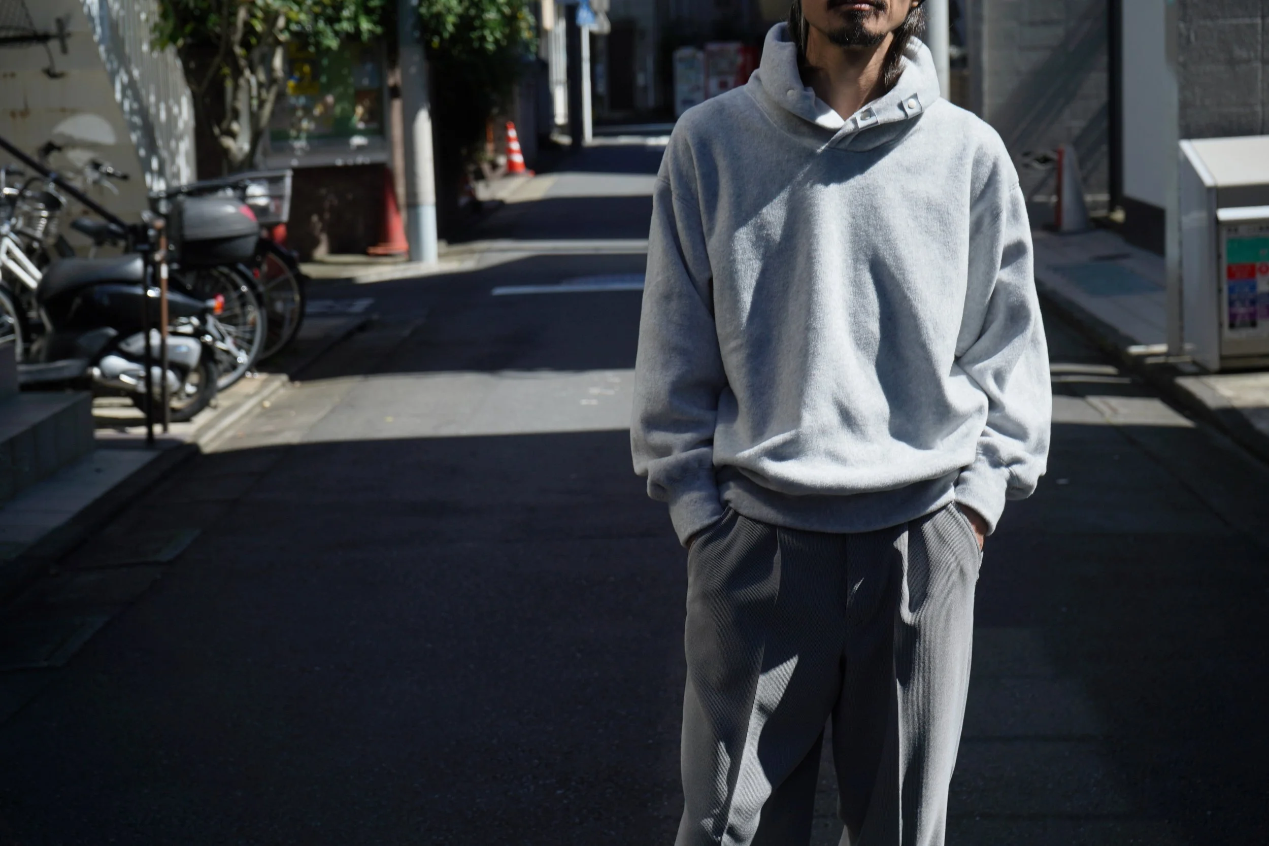 O- : SHAWL COLLAR SWEATSHIRT