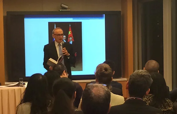 Prof. the Hon Bob Carr speaks at Hong Kong ACYD Alumni Reunion