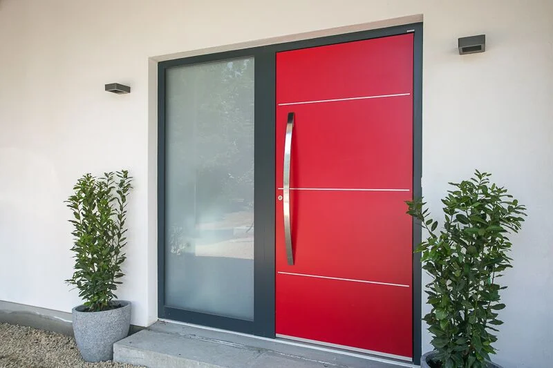 06_front door.jpeg