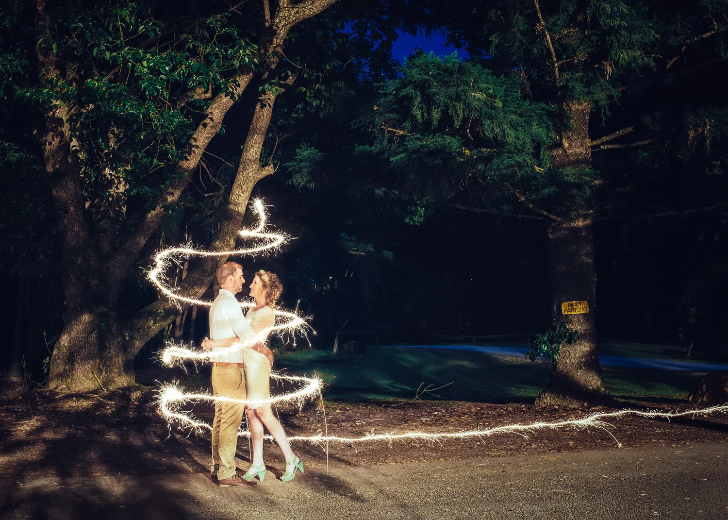 ASH & SAM'S BOOMERANG FARM WEDDING