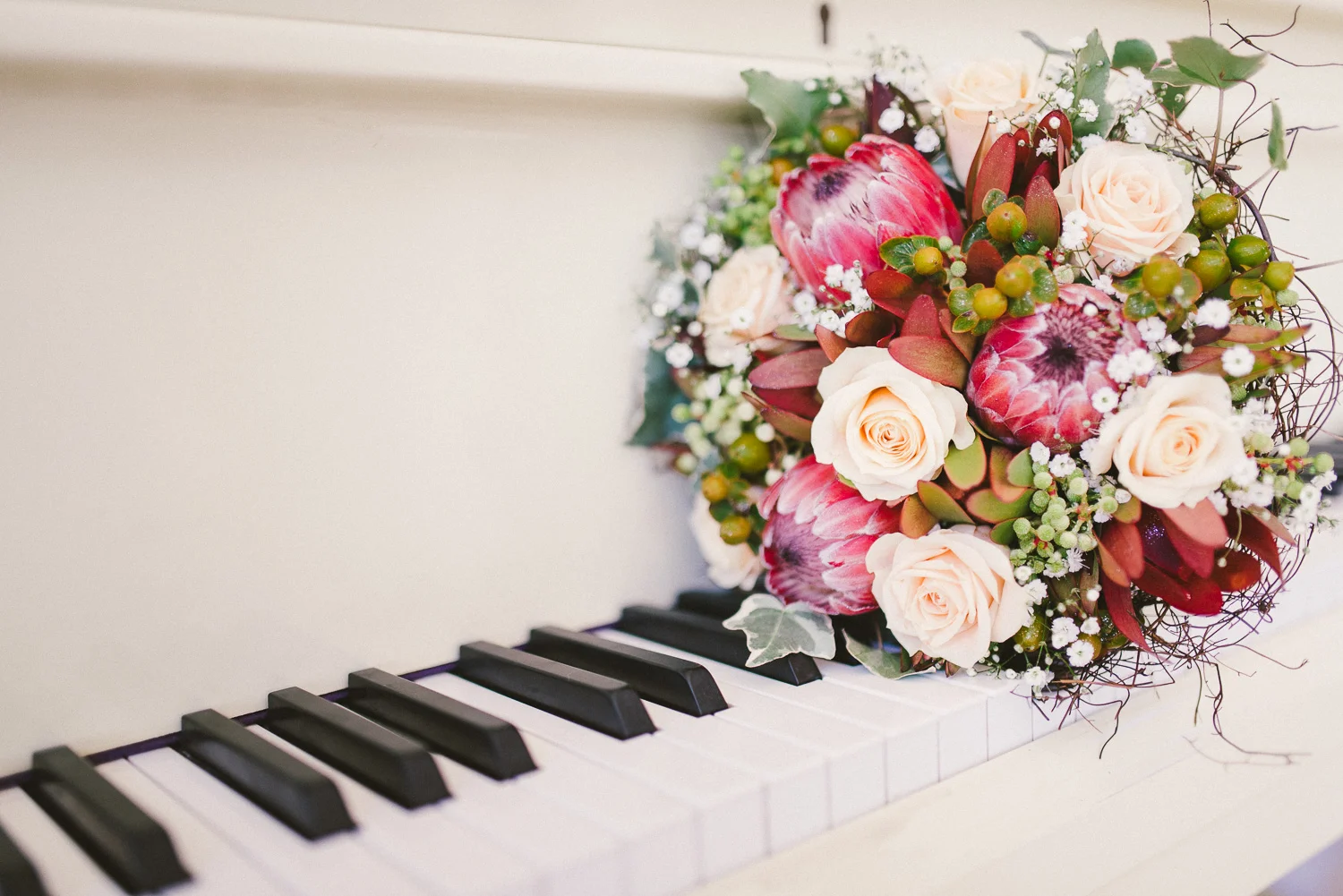 SALLY & MARK'S GOLD COAST WEDDING