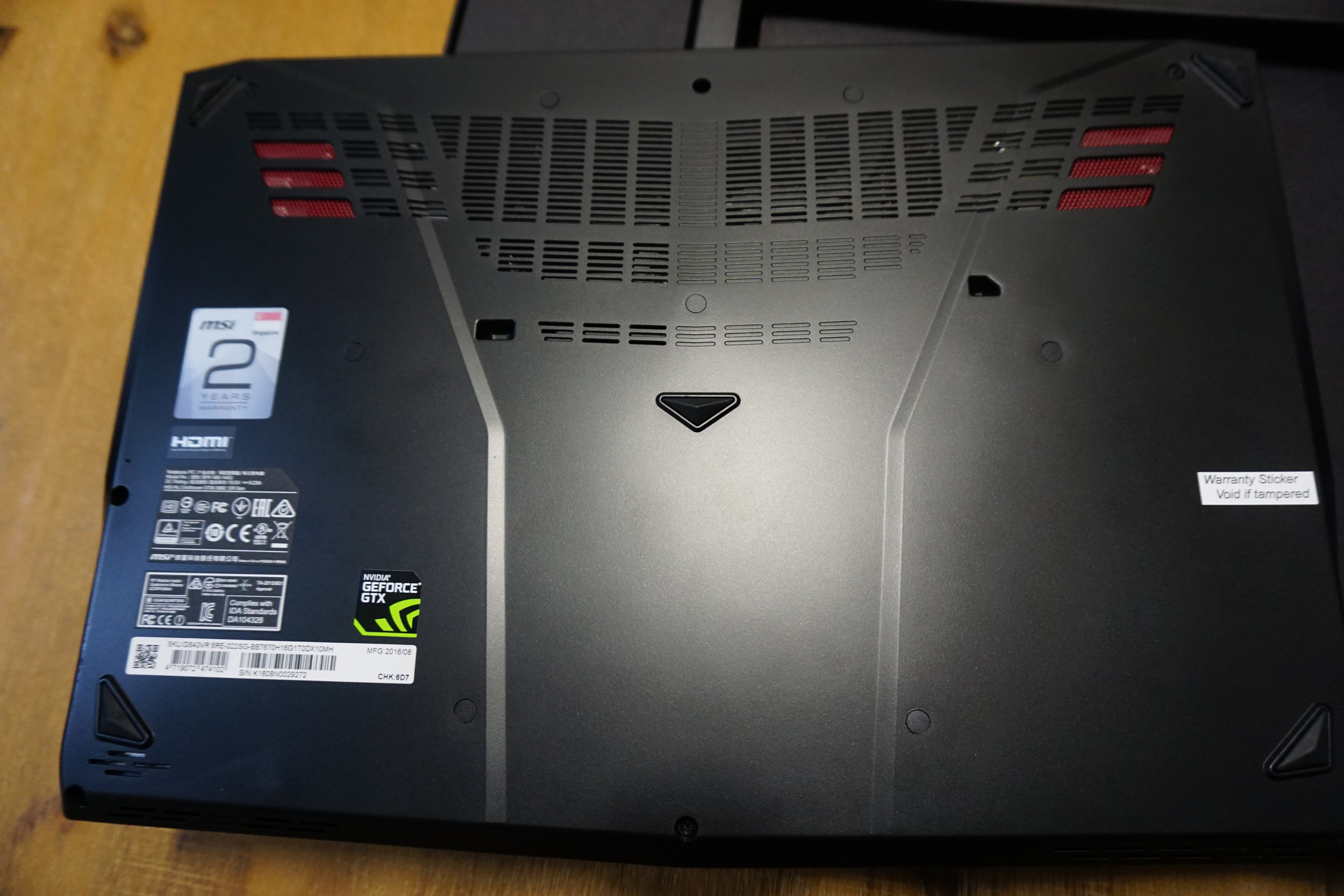 Very thin sheet and as you press on top and bottom like squeezing a sandwich, you can feel the flex