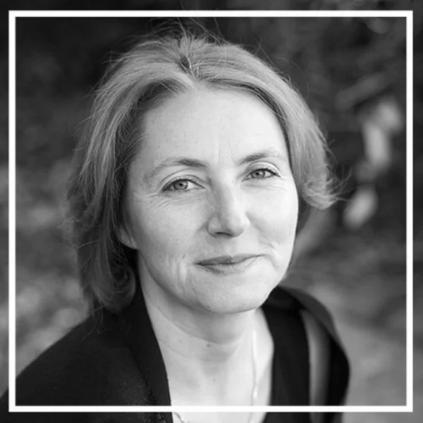 Writer, speaker and editor living in the Suffolk countryside and London. Reviewing for Wall Street Journal , Science , Times Literary Supplement , THE, Lancet and Medical History.