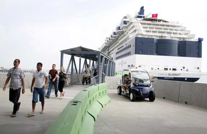 Cruise Ship Passengers Entering Portland. Credit: Press Herald