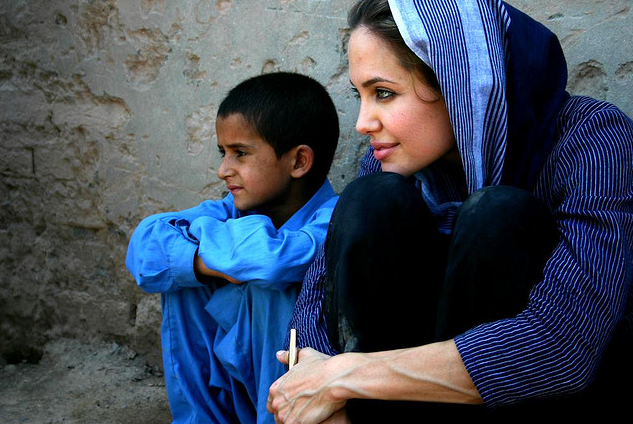 Video Story: Angelina Jolie Visits Syrian Refugees