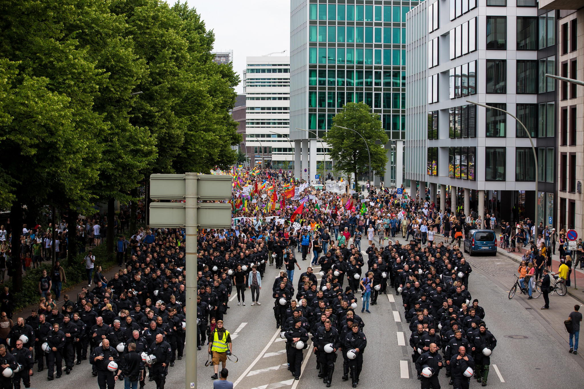 An impression from the ‘Borderless Solidarity’ march Credit: Rasande Tyskar / Flickr