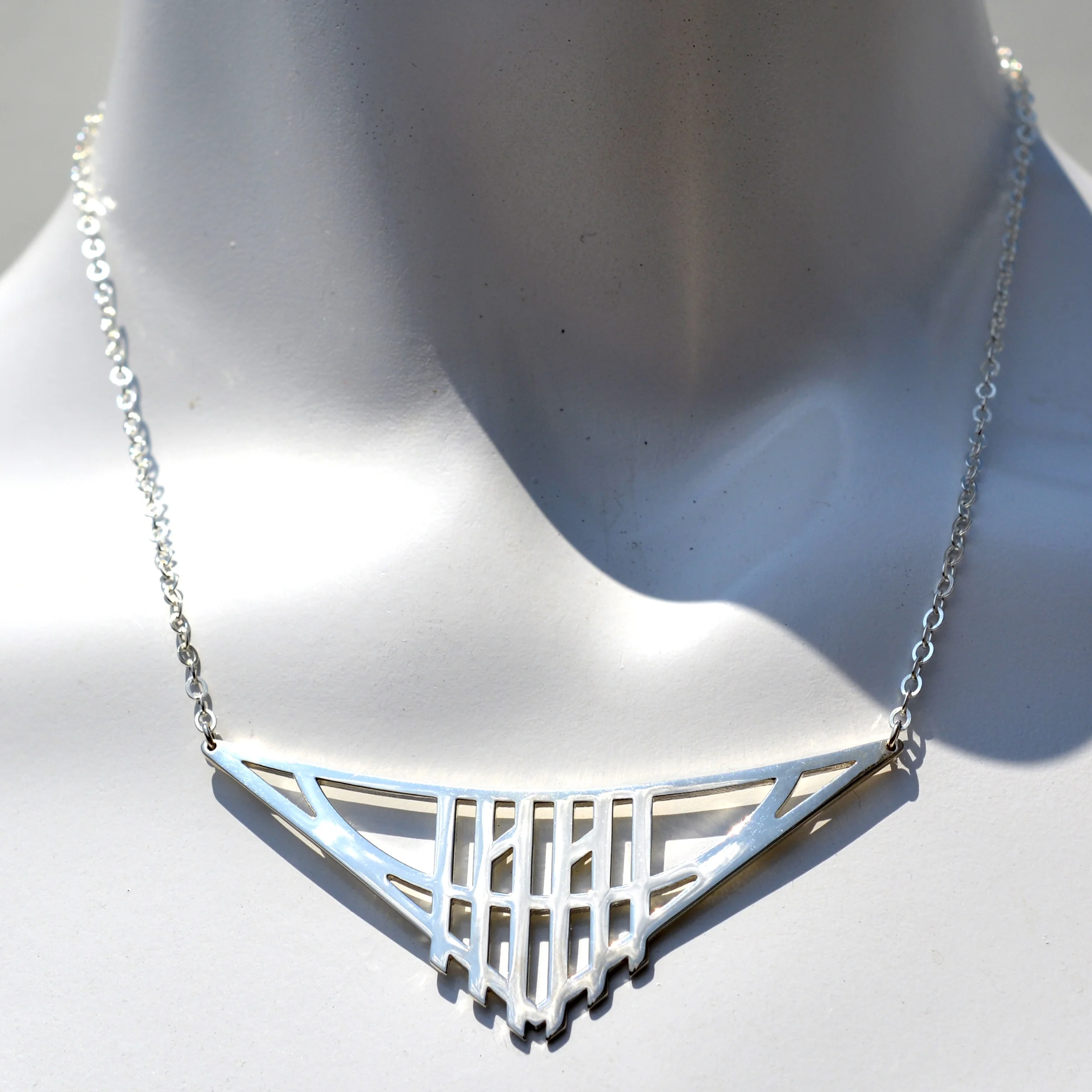 shock necklace