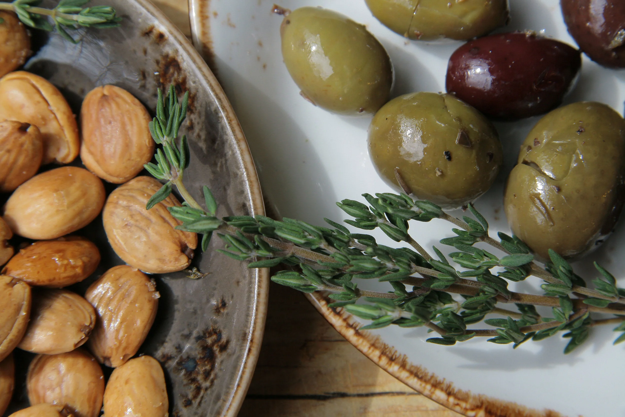 OlivesNuts_4206.jpg