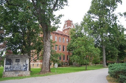Loretto Motherhouse--Nerinx KY Photo by Patricia Drury
