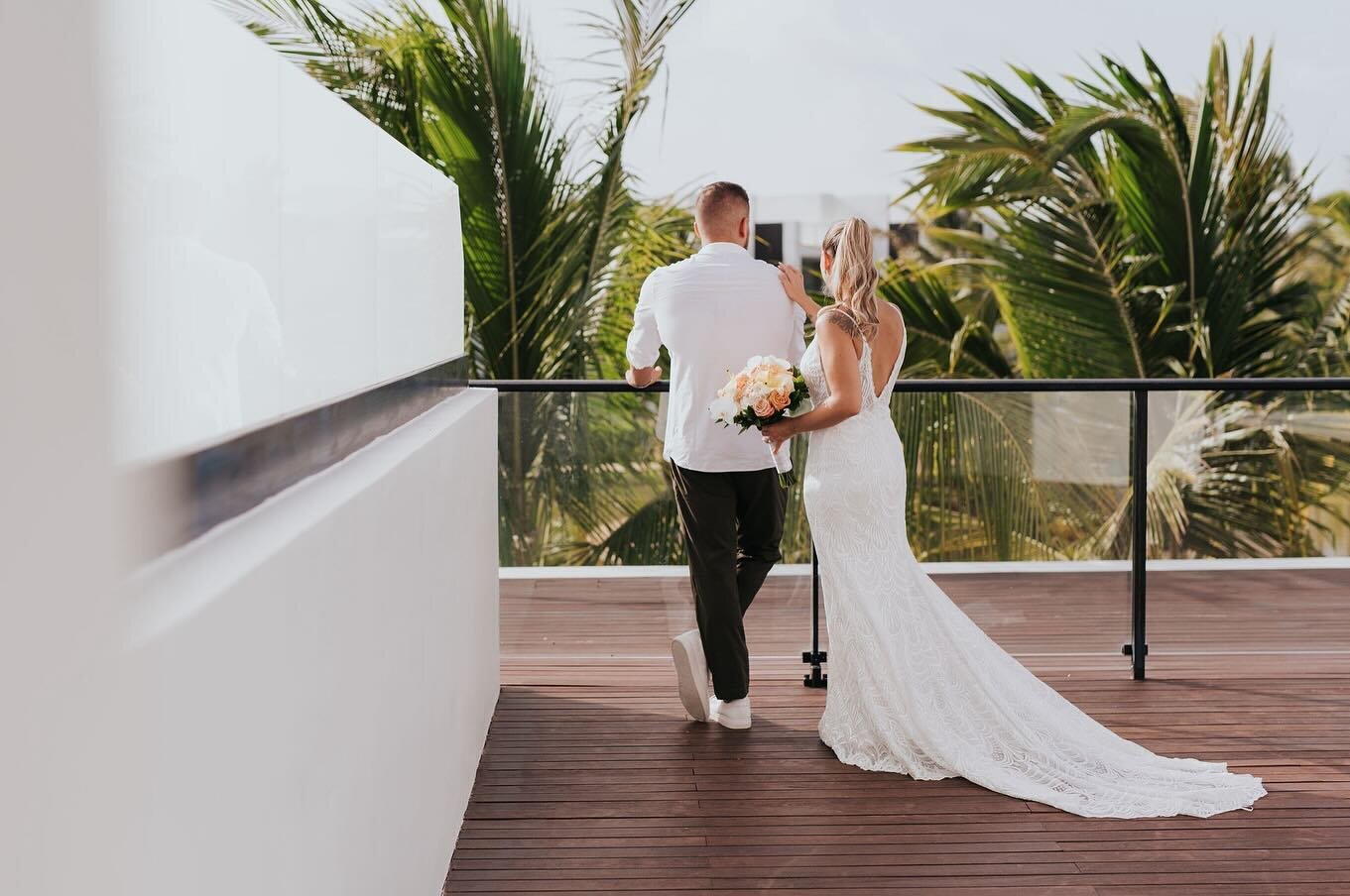 Chelsea and Matthew&rsquo;s first look 😍
.
.
#puntacana #puntacanawedding #torontoweddingphotographer #firstlook #weddingday  #torontoweddings #love #summerweddings #brideandgroom