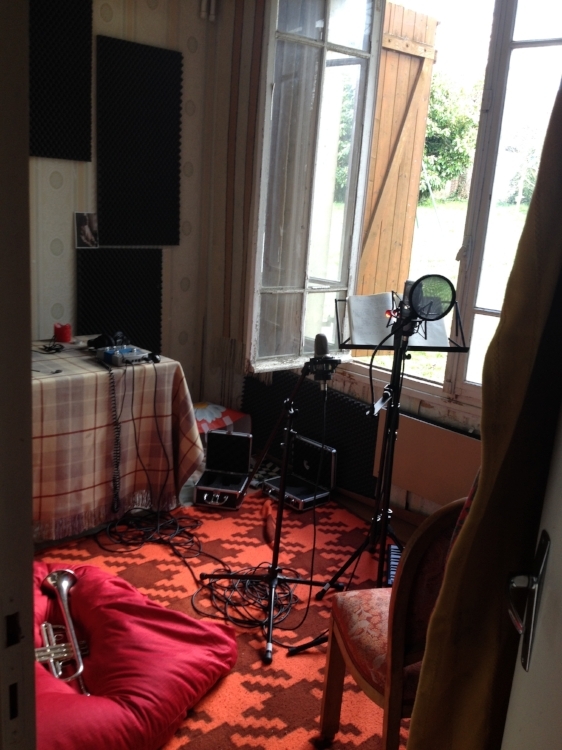 Inside the Jort-Studios. Or Jort-Studio, singular, as it's one room.