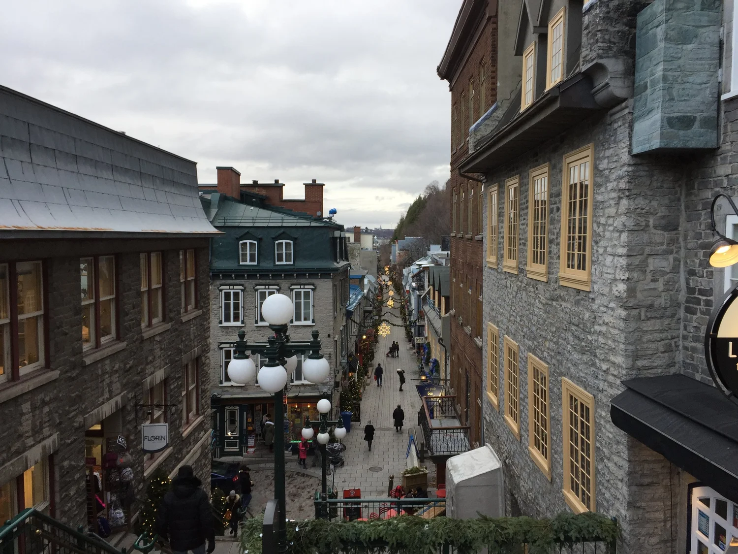 "La Poutine", the City Walls, and Inuit Throat-Singing with André in Québec City