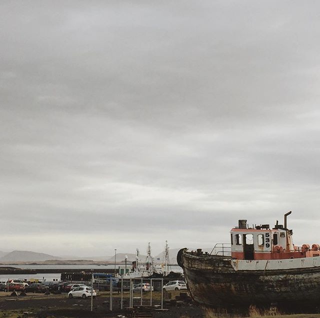 Back in #Reykjavik #Iceland for some more #GoingNorth ! Here, by the old #harbour #ukulele #roadtrips #blogger