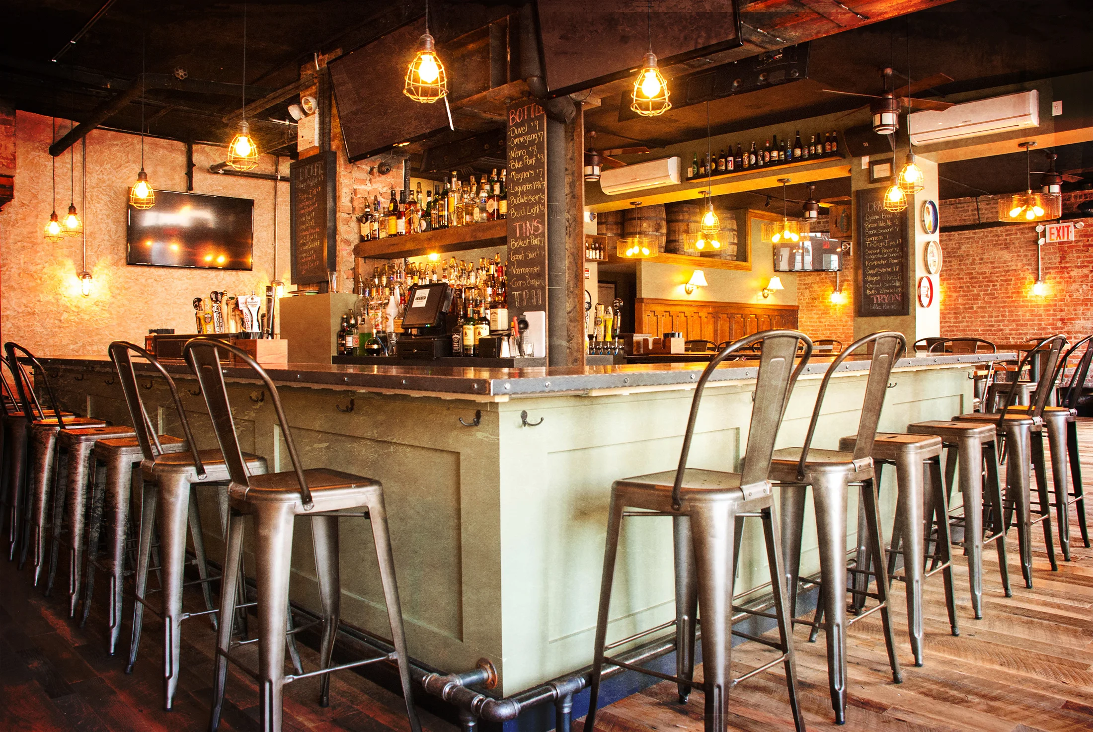 TRYON PUBLIC HOUSE Inwood Craft Beer Bars NYC Best Restaurants Inwood