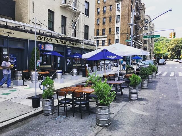 Our outdoor seating area is ready! We have new service hours today. We open at 12pm-10pm. First come first serve seating. Come enjoy the day with some food from our summer menu and a ice cold drink. .thank you @bluepointbrewing and @skibeernyc for up