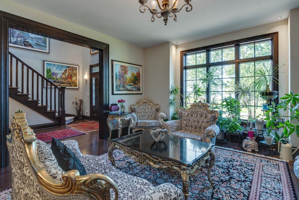 living room1.jpg