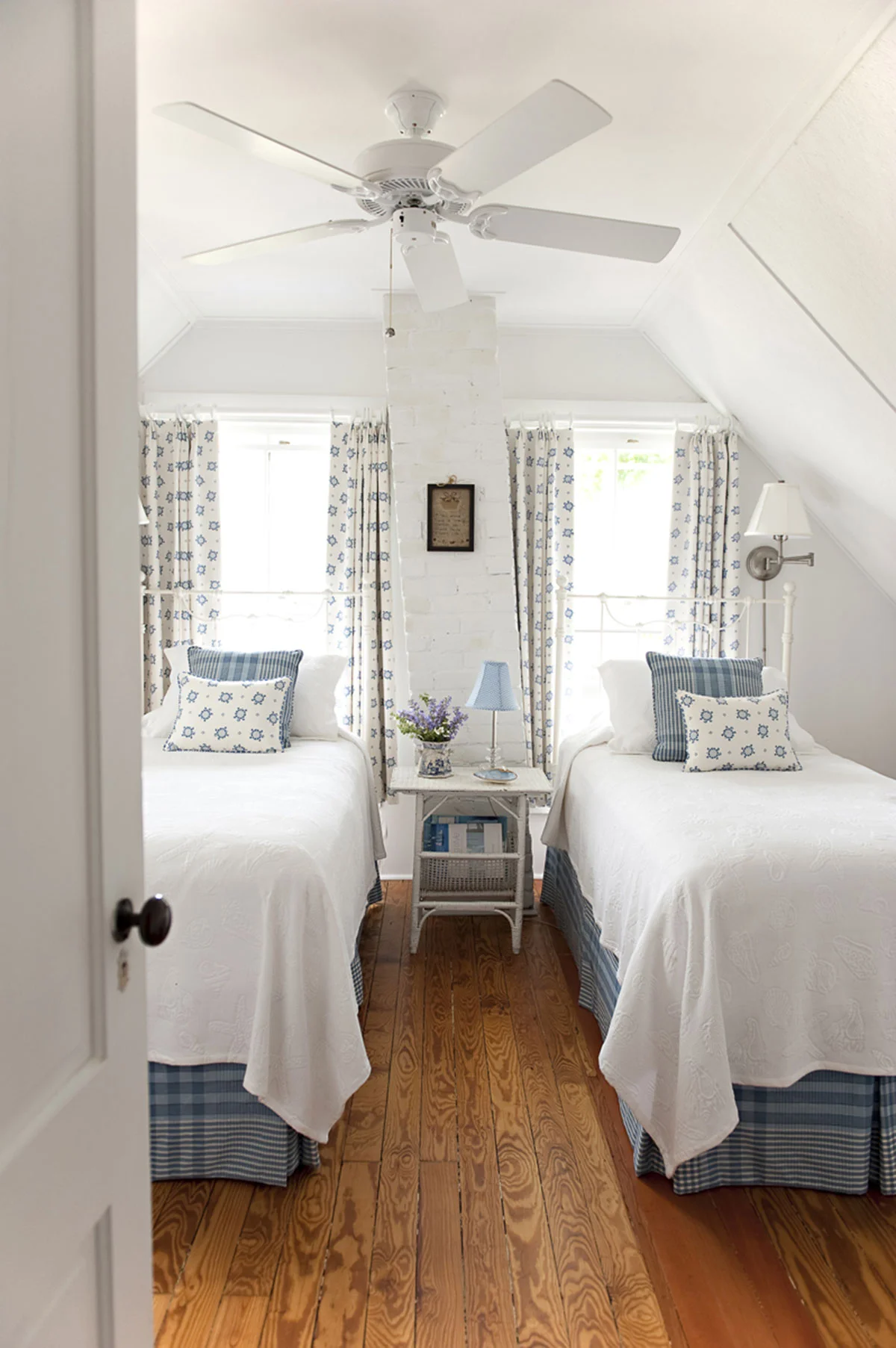 twin-bedroom.jpg