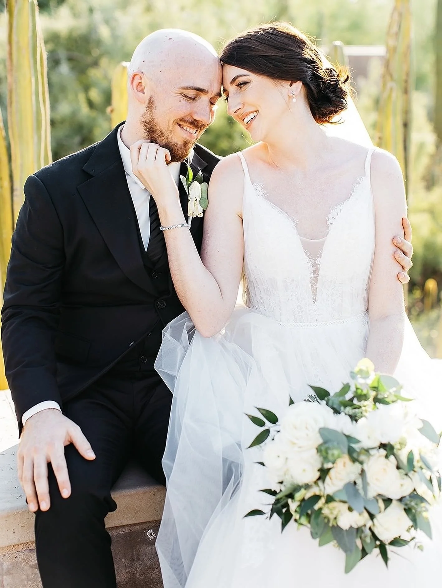Bridal beauty on lock 💄💫
⠀⠀⠀⠀⠀⠀⠀⠀⠀
Artist: Stephanie (Makeup), Marie (hair)
Level: Elegant
Photographer: @Mathewwheeler 
⠀⠀⠀⠀⠀⠀⠀⠀⠀
#ScottsdaleBridalMakeupandHair #Scottsdalebridalartist #ScottsdaleBride #Scottsdalebridalteam #Scottsdaleweddinghaira