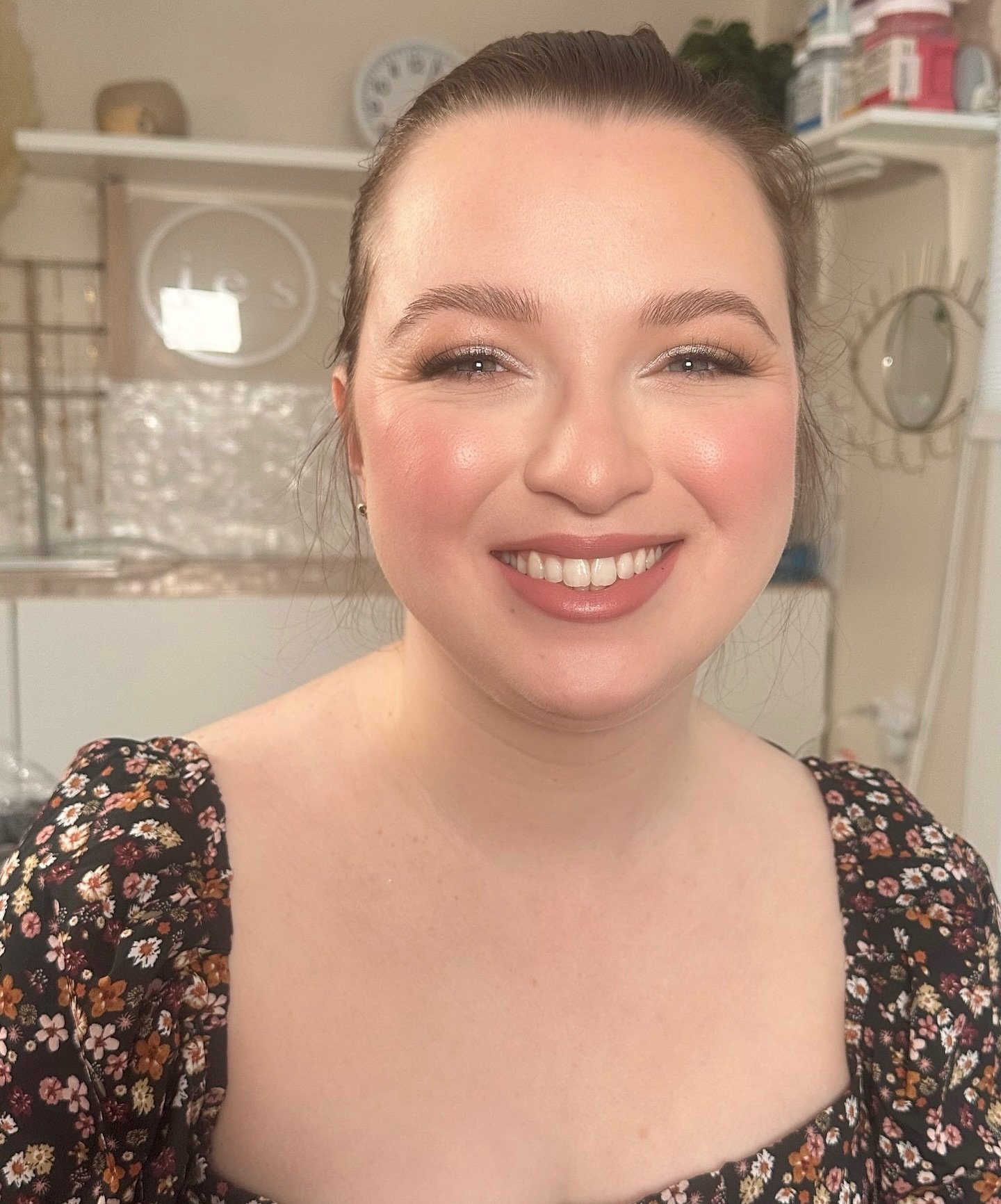What a glowing beauty 😍🥰🌸🌷

Loved loved loved meeting my sweet bride at her trial ❤️

#makeupartist#newportmakeupartist#newportbride#newportweddings#hairstylist#bostonhairstylist#bridalhair#newenglandhairstylist#salemnhstylist #pageantmakeup#page