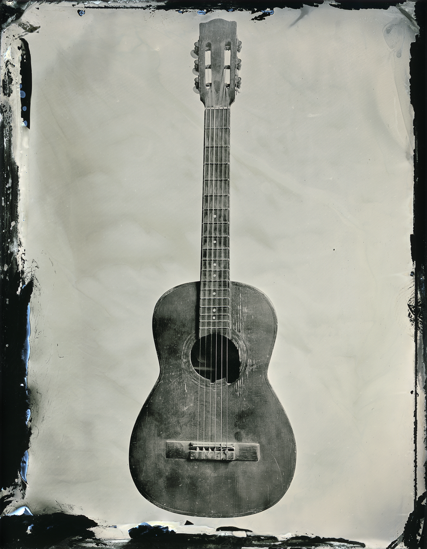 guitar_16x20_sec.jpg