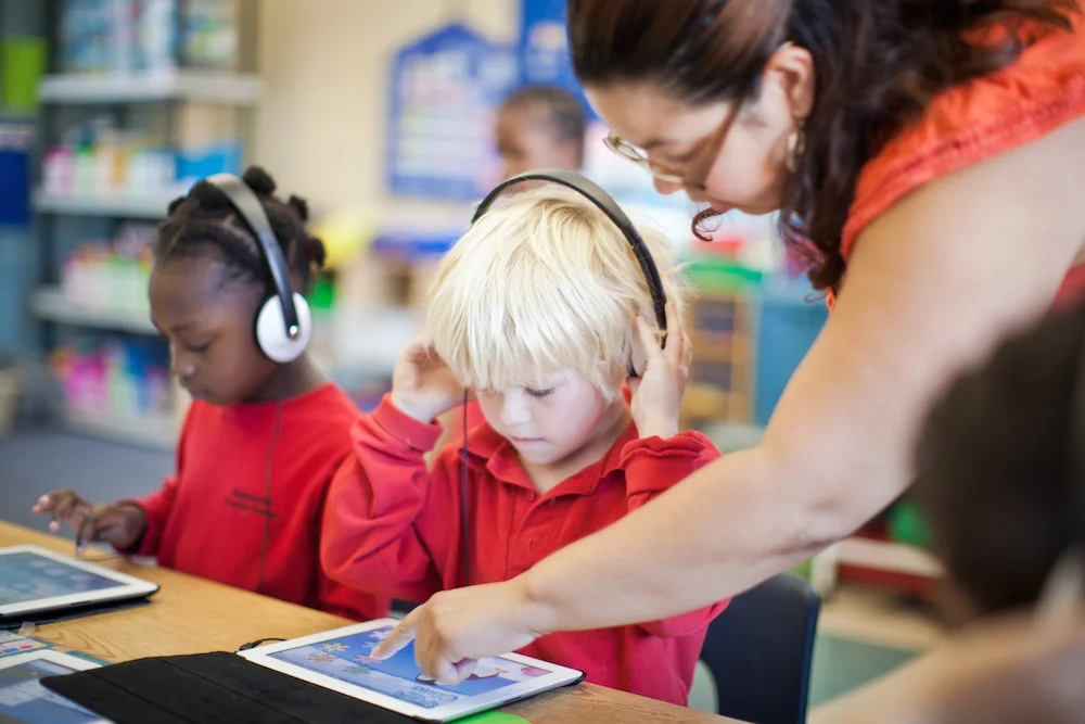 International experts urge: Do not use wireless networks in schools